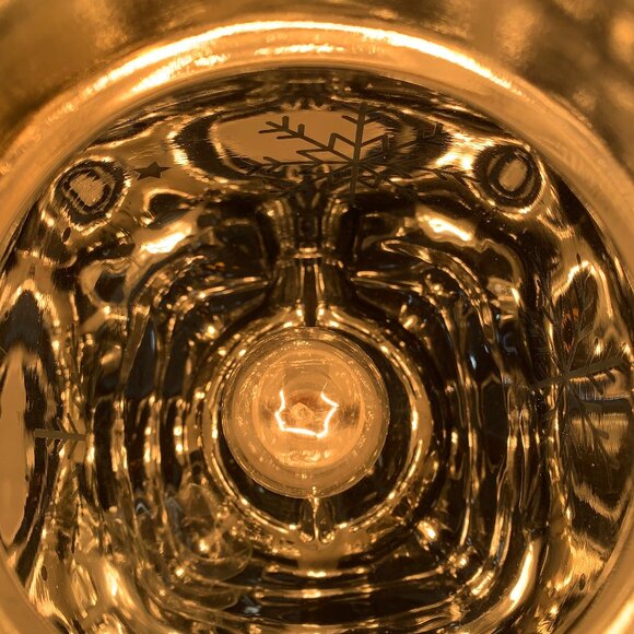 SCENTSY WARMER RETIRED BRAND NEW IN BOX WINTER FROST plus wax - Picture 4 of 7